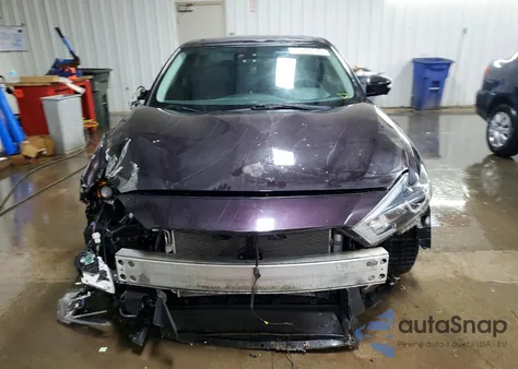 2016 Nissan Maxima 3.5S z USA, uszkodzony, nr VIN 1N4AA6AP1GC428464